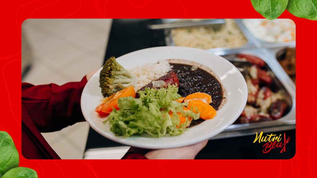 Alimentação transportada x Gestão de restaurantes: Qual a melhor opção para minha empresa?